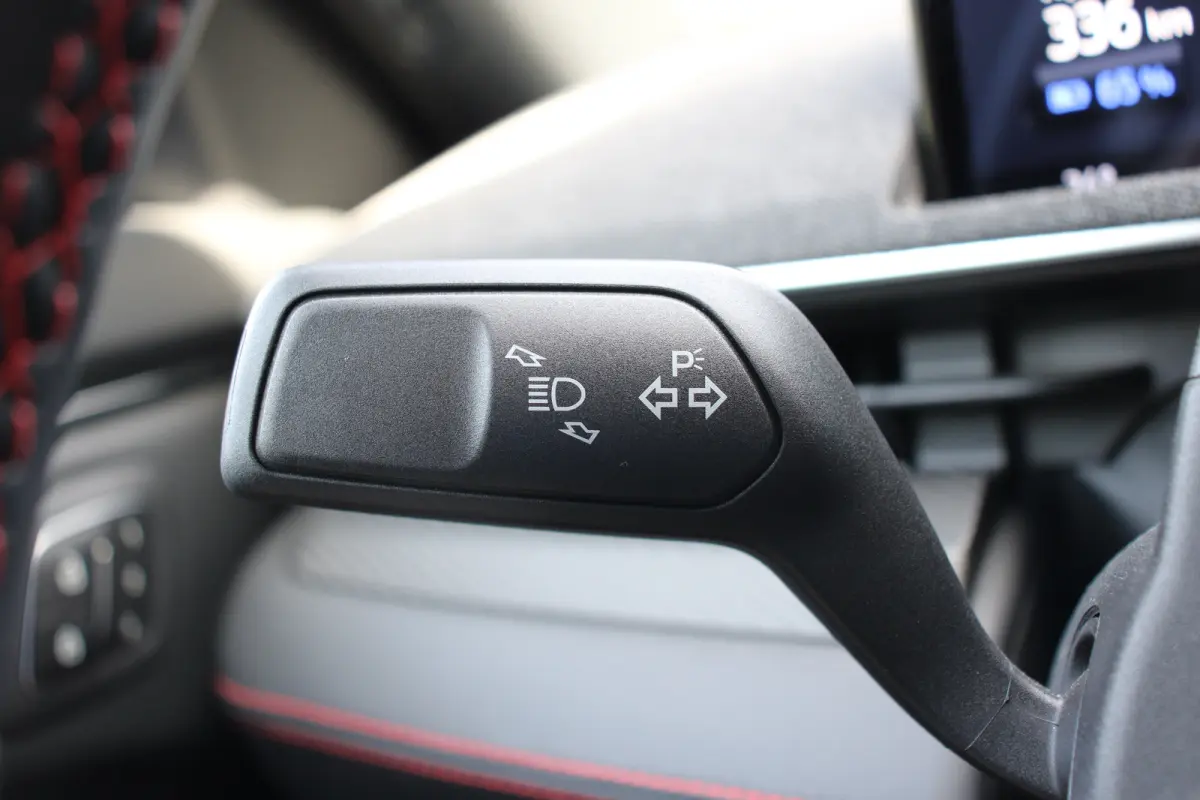 Extended Premium AWD 91 kWh | DIRECT RIJDEN! | 4 JR GARANTIE! | 360° CAMERA | ADAPTIVE CRUISE | WINTERPACK | DODE HOEK | LED | LEDER | PARK SENS V+A | DEALER OH! | B&O