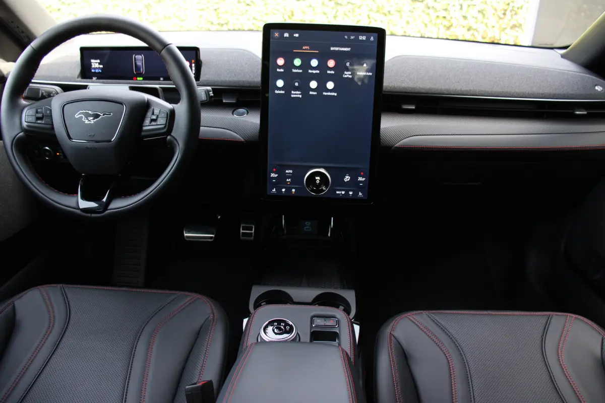 Extended Premium AWD 91 kWh | DIRECT RIJDEN! | 4 JR GARANTIE! | 360° CAMERA | ADAPTIVE CRUISE | WINTERPACK | DODE HOEK | LED | LEDER | PARK SENS V+A | DEALER OH! | B&O