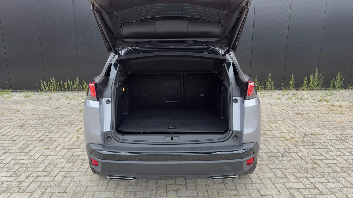 GT | Plug-In Hybride | GT-uitvoering | 360° Parkeercamera | FOCAL Audiosysteem | Stoelverwarming Voor | Stoelmassage Voor | Adaptieve Cruise Control | Climate Control | | Achteruitrijcamera
