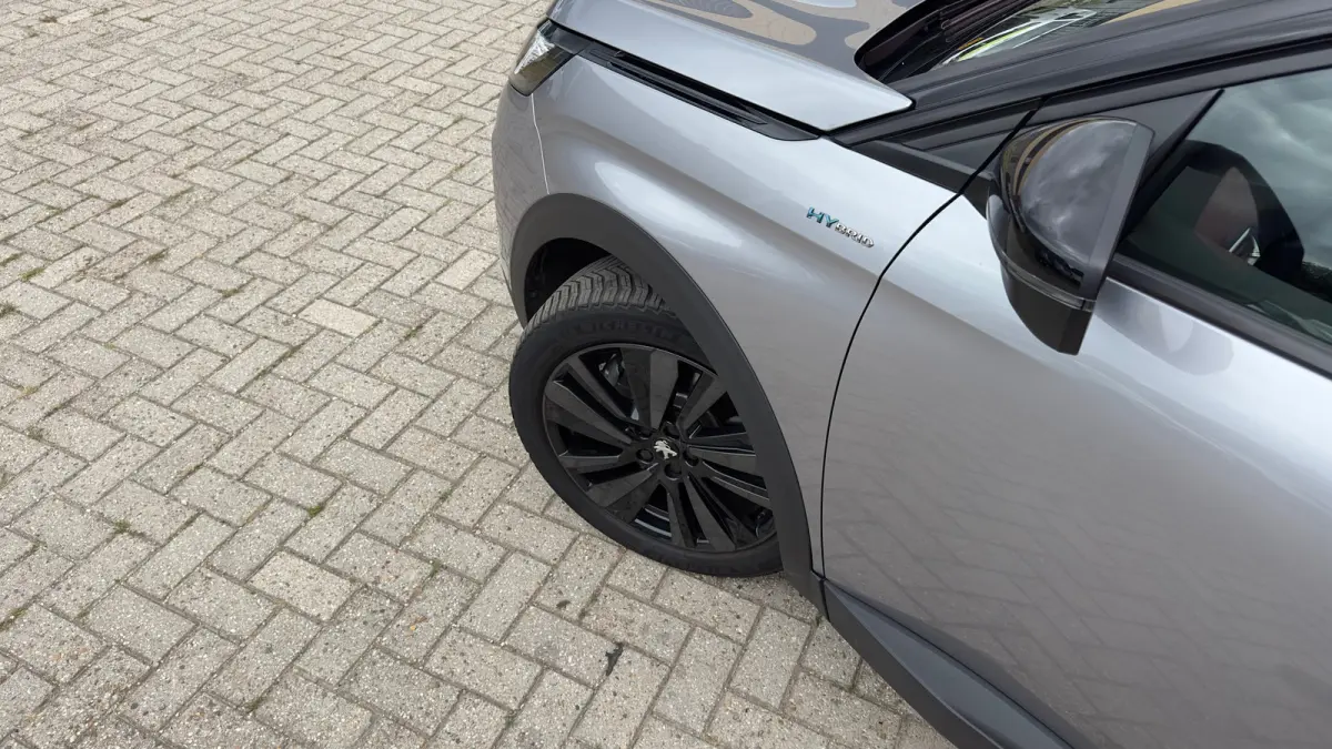 GT | Plug-In Hybride | GT-uitvoering | 360° Parkeercamera | FOCAL Audiosysteem | Stoelverwarming Voor | Stoelmassage Voor | Adaptieve Cruise Control | Climate Control | | Achteruitrijcamera