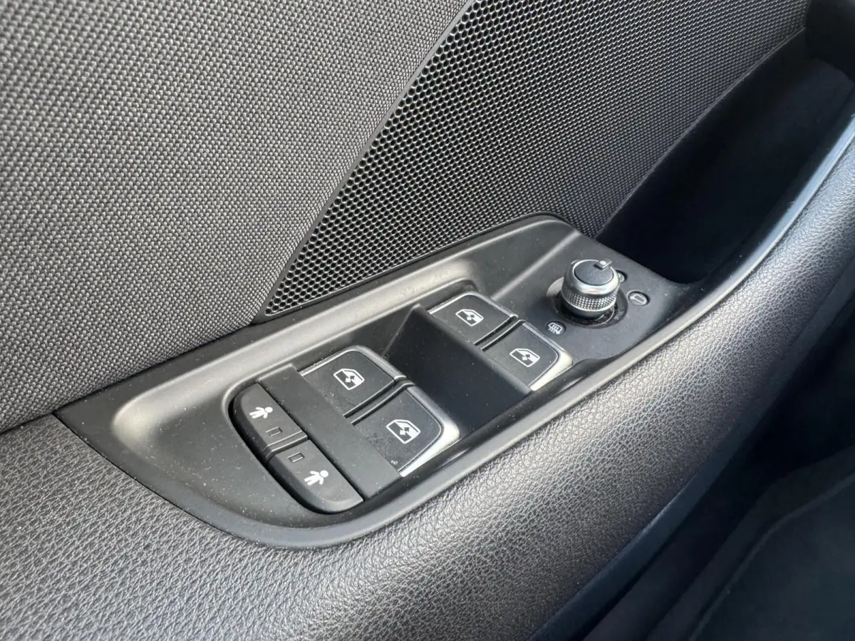 1.0 TFSI Sport Lease Edition|NL-Auto