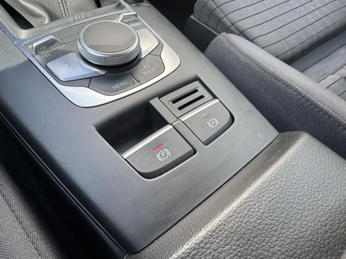 1.0 TFSI Sport Lease Edition|NL-Auto
