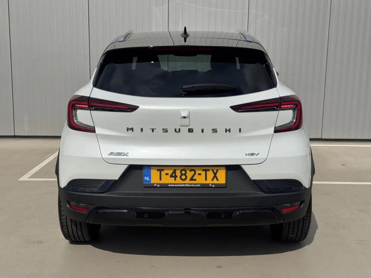 1.6 HEV AT First Edition|NL-Auto|Navi|LED