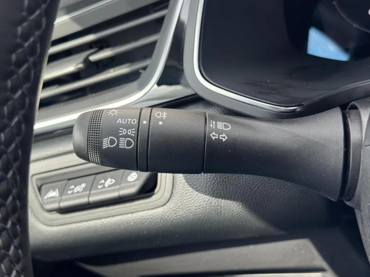 1.6 HEV AT First Edition|NL-Auto|Navi|LED