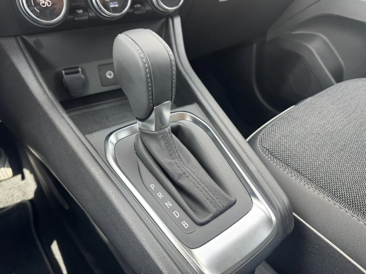 1.6 HEV AT First Edition|NL-Auto|Navi|LED