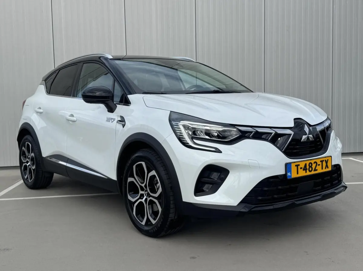 1.6 HEV AT First Edition|NL-Auto|Navi|LED