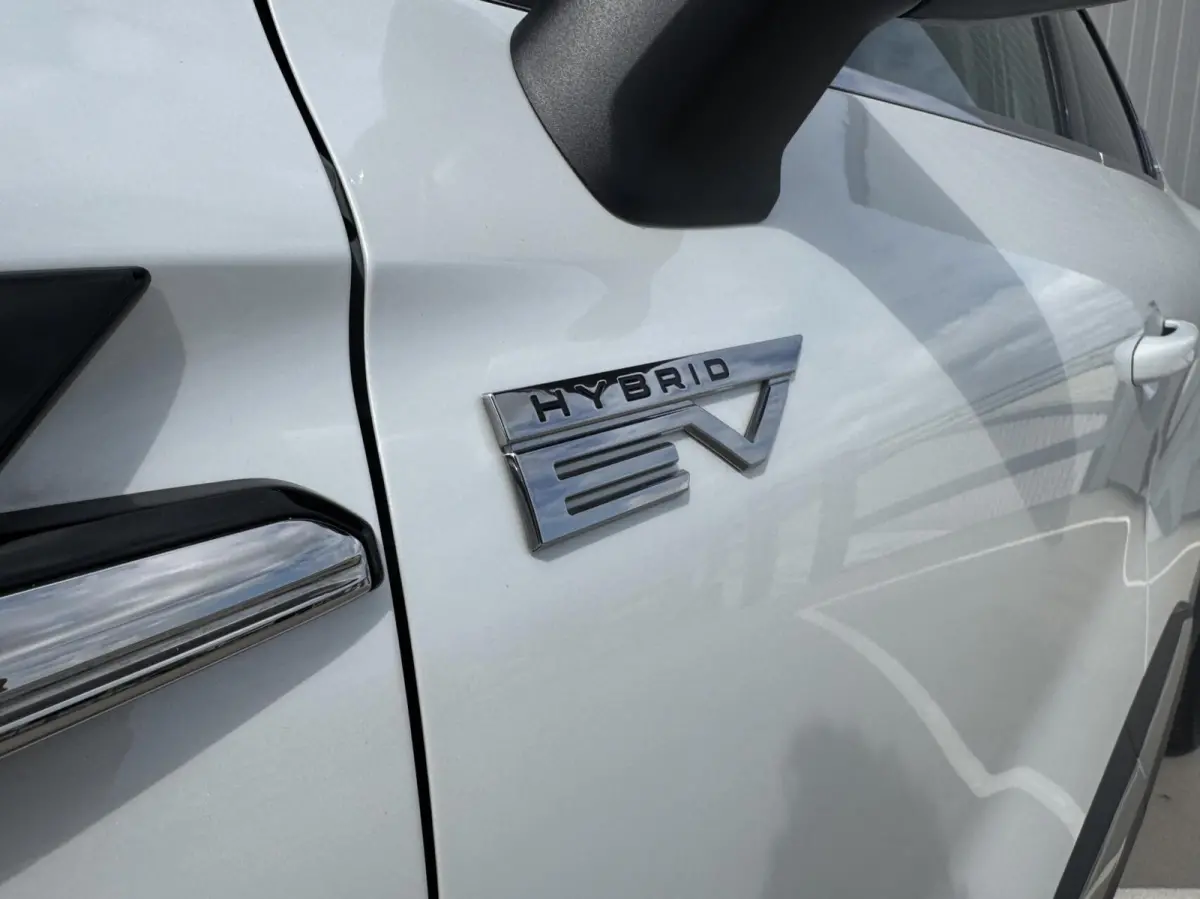 1.6 HEV AT First Edition|NL-Auto|Navi|LED