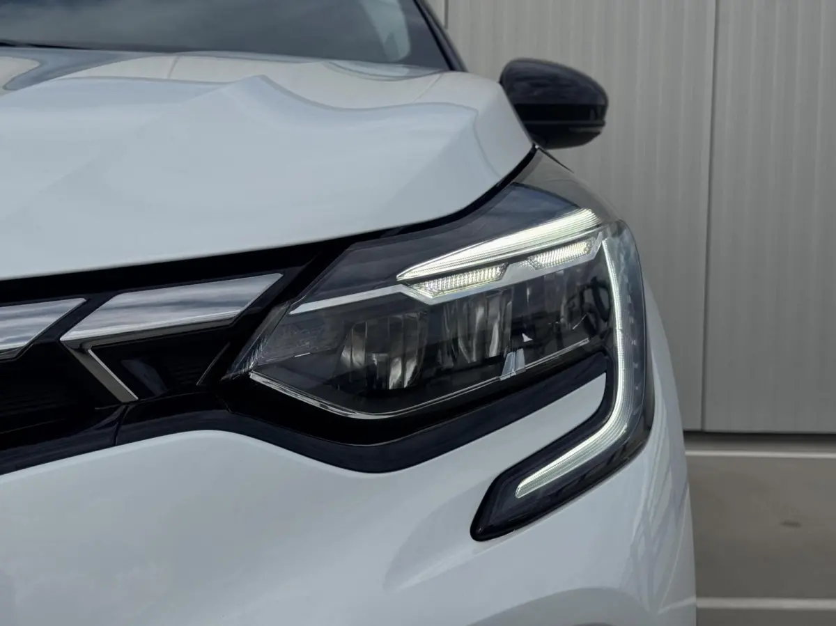 1.6 HEV AT First Edition|NL-Auto|Navi|LED
