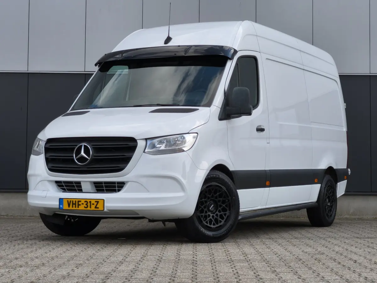 316 RWD AUTOMAAT 3500KG TREKHAAK L2H2 AIRCO CRUISE