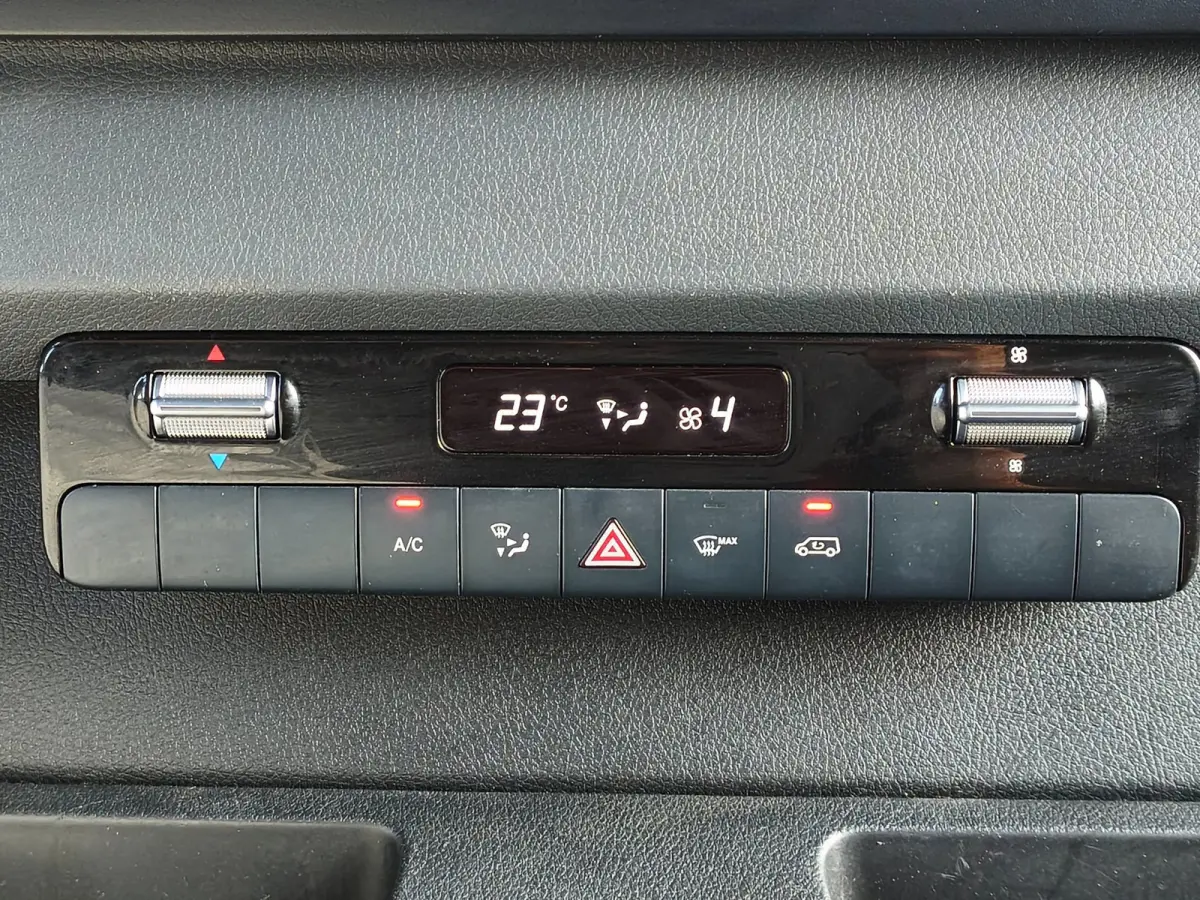 316 RWD AUTOMAAT 3500KG TREKHAAK L2H2 AIRCO CRUISE