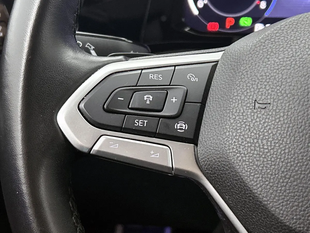 1.0 eTSI Life | 110 PK | Automaat | Adaptieve Cruise Control | Trekhaak | Stoelverwarming | Stuurverwarming |