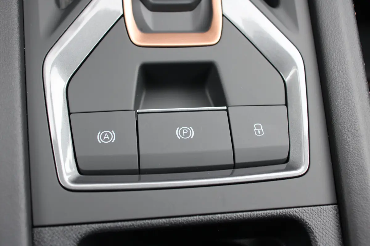 VZ Performance | NL-AUTO! | 1E EIGENAAR! | 360° CAMERA | STOEL + STUURVERWARMING | ELEKTR. STOEL INCL. MEMORY | ADAPTIVE CRUISE | LANE ASSIST | LED | DEALER OH!