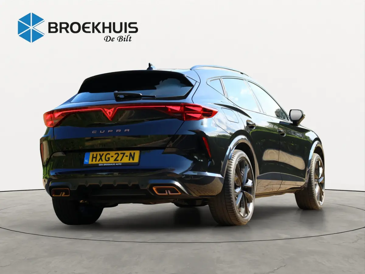 VZ Performance | NL-AUTO! | 1E EIGENAAR! | 360° CAMERA | STOEL + STUURVERWARMING | ELEKTR. STOEL INCL. MEMORY | ADAPTIVE CRUISE | LANE ASSIST | LED | DEALER OH!