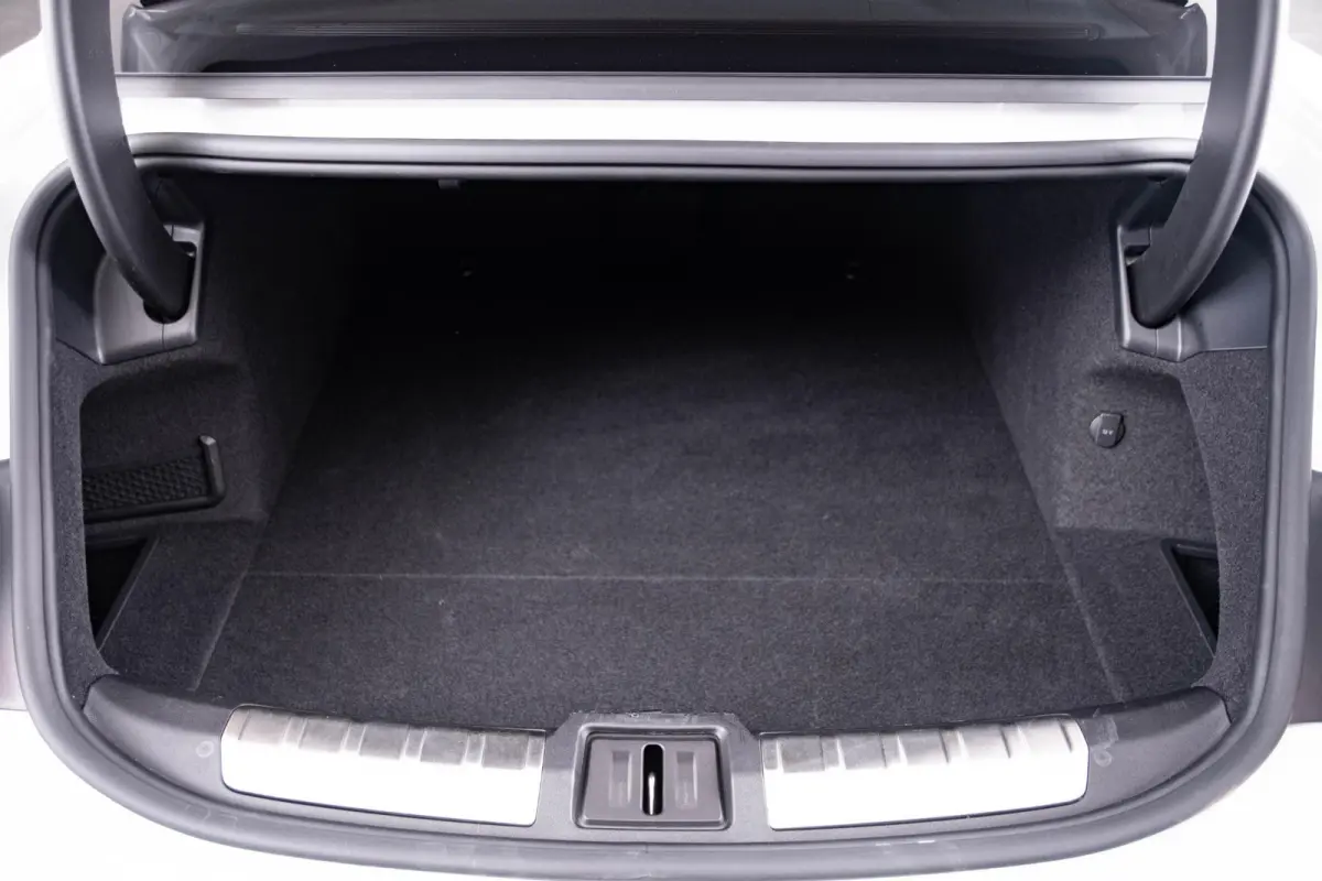 Quattro 93 kWh Sportstoelen pro - B&O - Head up - Assistentiepakket Tour - Dynamic pakket - Adaptive air suspension - quattro met gereguleerde achteras sperdifferentieel - Privacy glas -