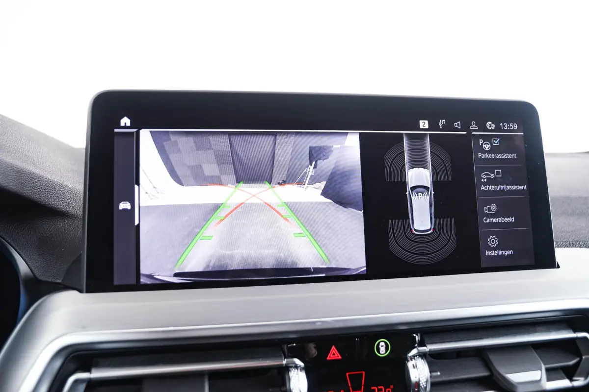 xDrive30e M Sport - Trekhaak - Ambiance verlichting - Parking Assistant - Hifi - Live Cockpit Professional - Sportstoelen -