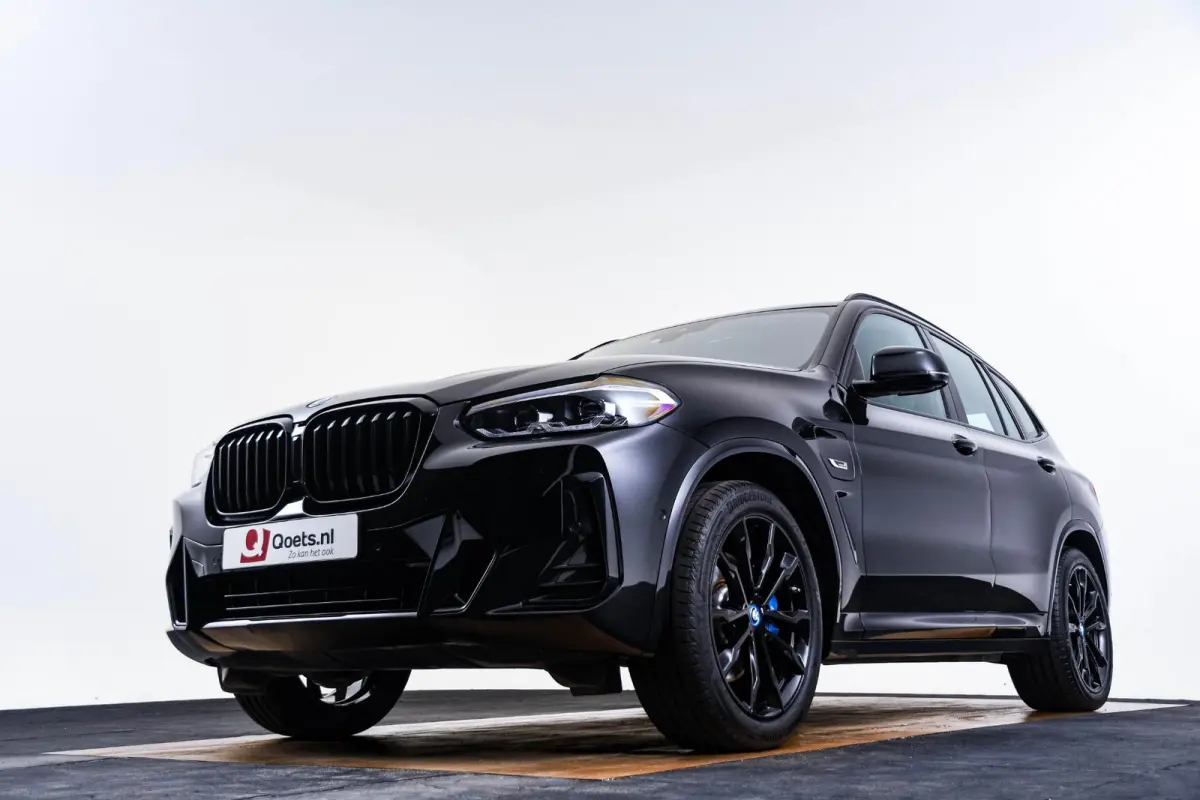 xDrive30e M Sport - Trekhaak - Ambiance verlichting - Parking Assistant - Hifi - Live Cockpit Professional - Sportstoelen -