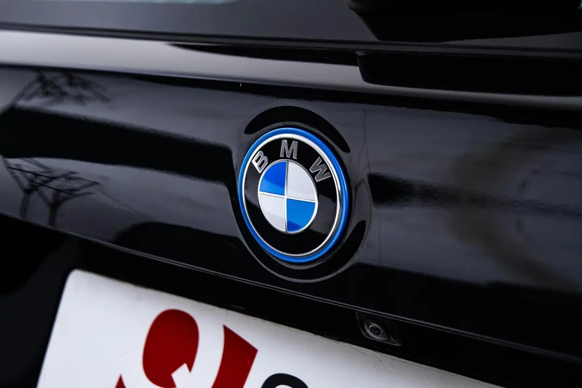 xDrive30e M Sport - Trekhaak - Ambiance verlichting - Parking Assistant - Hifi - Live Cockpit Professional - Sportstoelen -