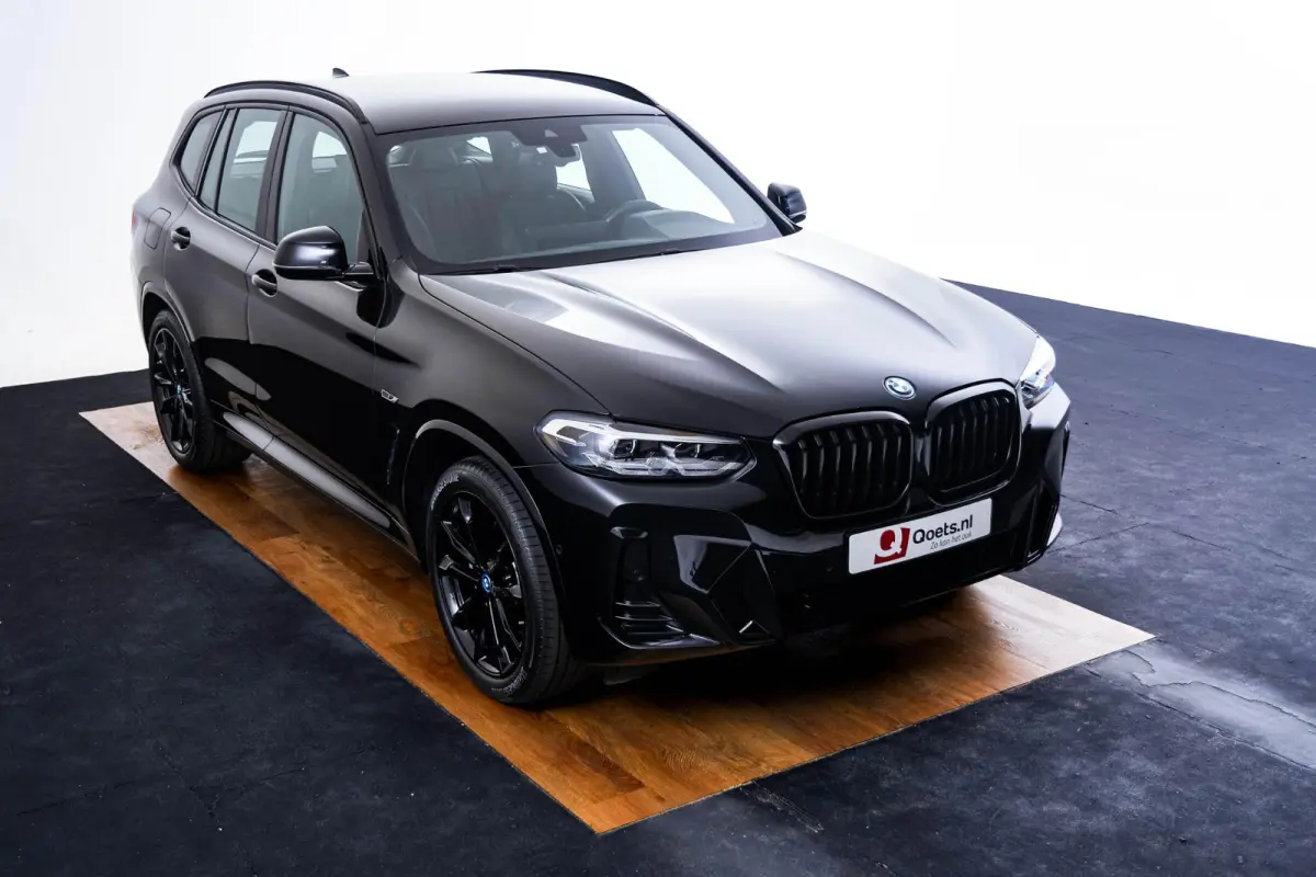 xDrive30e M Sport - Trekhaak - Ambiance verlichting - Parking Assistant - Hifi - Live Cockpit Professional - Sportstoelen -