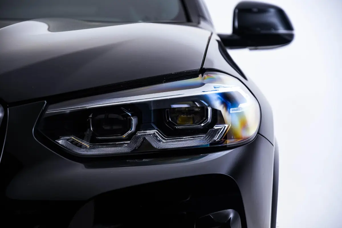 xDrive30e M Sport - Trekhaak - Ambiance verlichting - Parking Assistant - Hifi - Live Cockpit Professional - Sportstoelen -