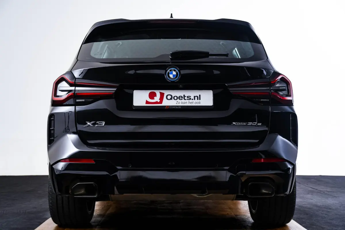xDrive30e M Sport - Trekhaak - Ambiance verlichting - Parking Assistant - Hifi - Live Cockpit Professional - Sportstoelen -