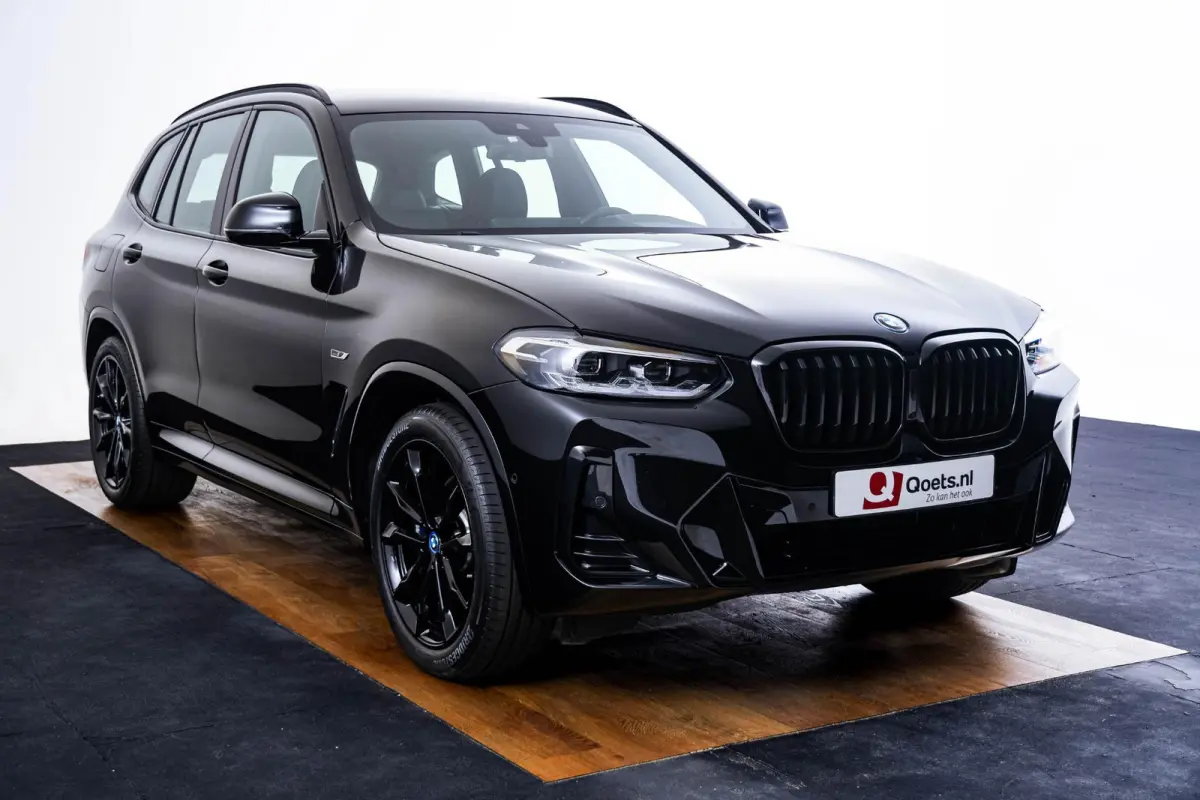 xDrive30e M Sport - Trekhaak - Ambiance verlichting - Parking Assistant - Hifi - Live Cockpit Professional - Sportstoelen -