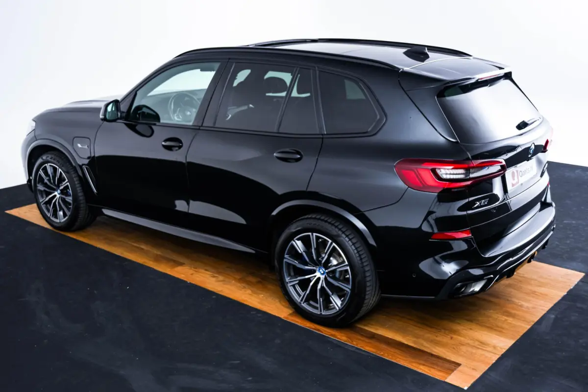 xDrive45e High Executive M Sport - Panoramadak - Driving Assistant Professional - Comfortstoelen - Head up - Warmte Comfort Pack - Stoelventilatie - Soft Close - Parking Assistant Plus - Hif