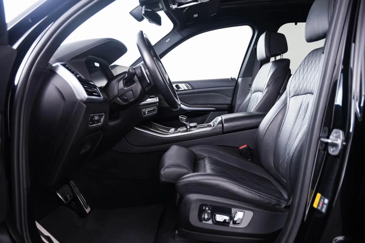 xDrive45e High Executive M Sport - Panoramadak - Driving Assistant Professional - Comfortstoelen - Head up - Warmte Comfort Pack - Stoelventilatie - Soft Close - Parking Assistant Plus - Hif