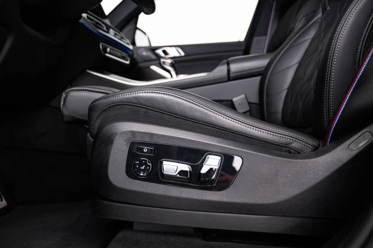 xDrive45e High Executive M Sport - Panoramdak - BMW Laserlight - Driving Assistant Professional - Head up - harman kardon - Stoelventilatie/Massage - Warmte Comfort Pack - Comfortstoelen  -