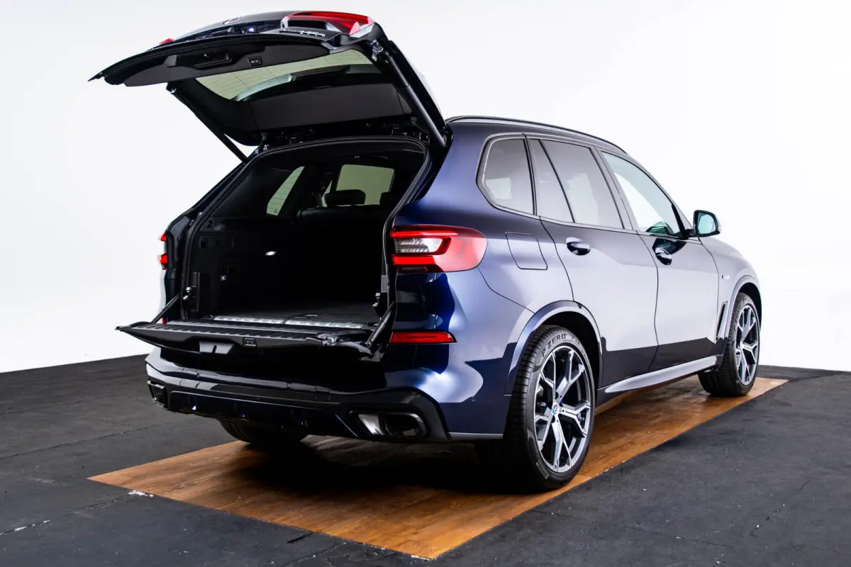 xDrive45e High Executive M Sport - Panoramdak - BMW Laserlight - Driving Assistant Professional - Head up - harman kardon - Stoelventilatie/Massage - Warmte Comfort Pack - Comfortstoelen  -