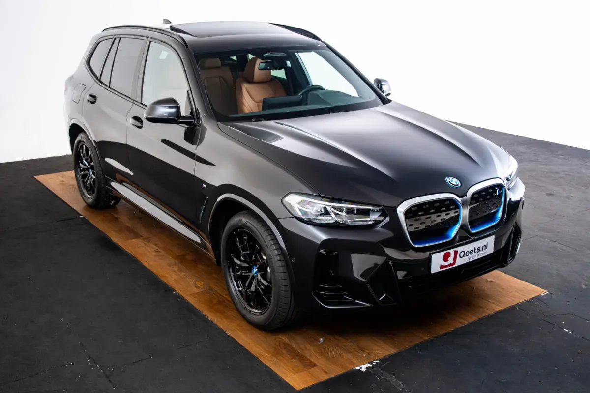 Executive 80 kWh Sportstoelen - stoelverwarming - Getinte ruiten - Comfort acces - Ambiance verlichting - Driving Assistant Professional - Parking Pack - Active Guard/Protection -