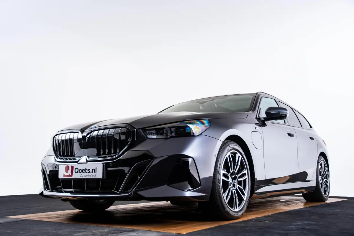 530e M Sport pro - Panoramadak - Driving Assistant Professional - head up - Stoelventilatie - stoelverwarming voor/achter - BMW Iconic Glow - Getinte Ruiten - Comfort Access - Active Guard -