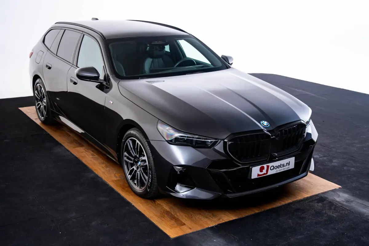 530e M Sport pro - Panoramadak - Driving Assistant Professional - head up - Stoelventilatie - stoelverwarming voor/achter - BMW Iconic Glow - Getinte Ruiten - Comfort Access - Active Guard -