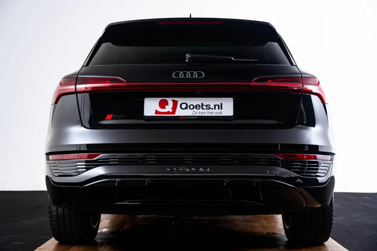 55 quattro S Edition 115 kWh Panoramadak - Adaptieve Cruise Control - Audi virtual mirrors - Stoelverwarming vóór - Elektrisch verstelbaar stuurwiel - Uitgebreide interieurvoorverwarming -