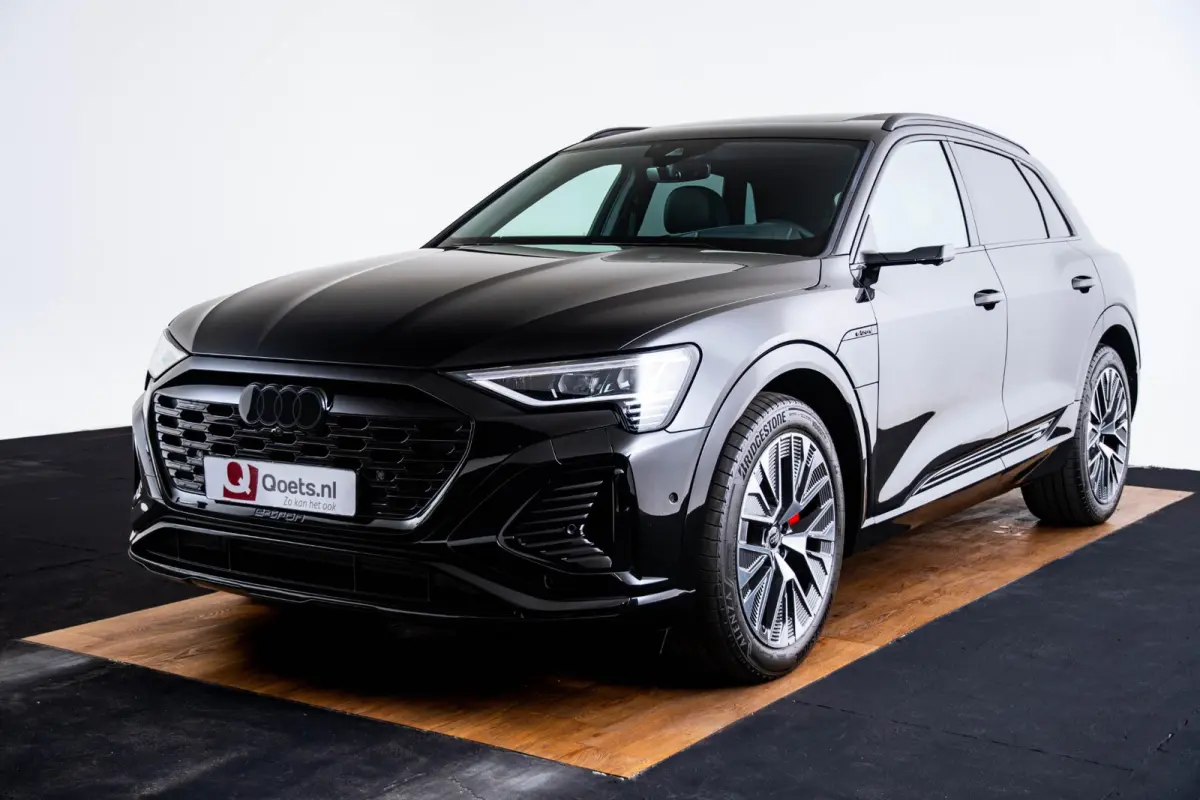 55 quattro S Edition 115 kWh Panoramadak - Adaptieve Cruise Control - Audi virtual mirrors - Stoelverwarming vóór - Elektrisch verstelbaar stuurwiel - Uitgebreide interieurvoorverwarming -
