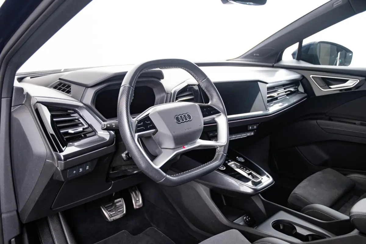 50 quattro Advanced edition 77 kWh Interieurpakket S line - Trekhaak - Comfortpakket plus - MMI navigatie pro - Assistentiepakket plus - Dynamic pakket plus - Veiligheidspakket plus - Sonos 