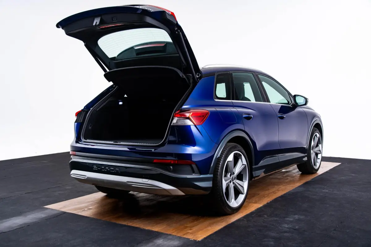 50 quattro Advanced edition 77 kWh Interieurpakket S line - Trekhaak - Comfortpakket plus - MMI navigatie pro - Assistentiepakket plus - Dynamic pakket plus - Veiligheidspakket plus - Sonos 