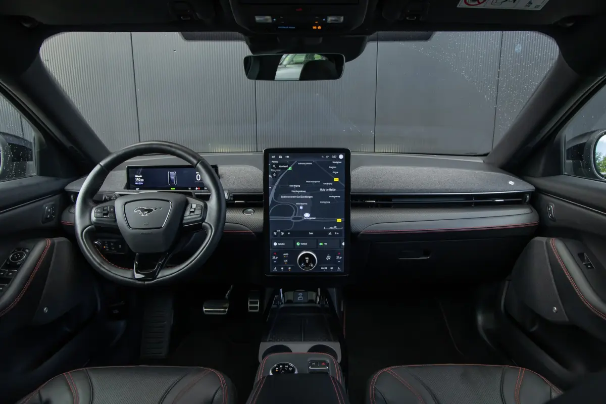 Premium AWD 75 kWh | Panoramdak | B&O Audio | Dodehoek detcetie | Memory-seat | 360 camera | Leder | Adaptieve cruise | LED
