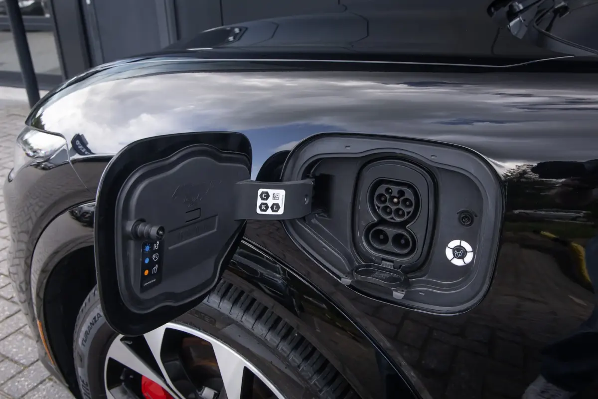Premium AWD 75 kWh | Panoramdak | B&O Audio | Dodehoek detcetie | Memory-seat | 360 camera | Leder | Adaptieve cruise | LED