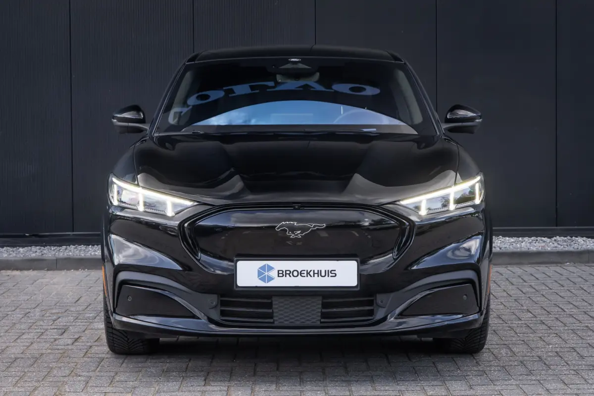 Premium AWD 75 kWh | Panoramdak | B&O Audio | Dodehoek detcetie | Memory-seat | 360 camera | Leder | Adaptieve cruise | LED