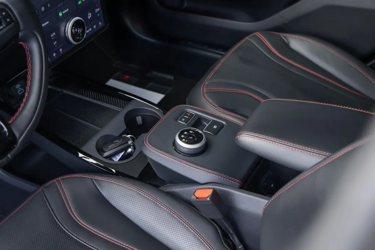 Premium AWD 75 kWh | Panoramdak | B&O Audio | Dodehoek detcetie | Memory-seat | 360 camera | Leder | Adaptieve cruise | LED