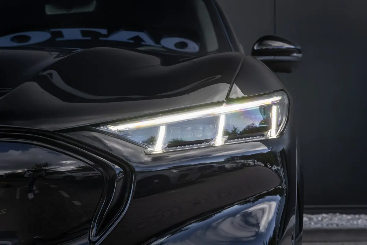 Premium AWD 75 kWh | Panoramdak | B&O Audio | Dodehoek detcetie | Memory-seat | 360 camera | Leder | Adaptieve cruise | LED