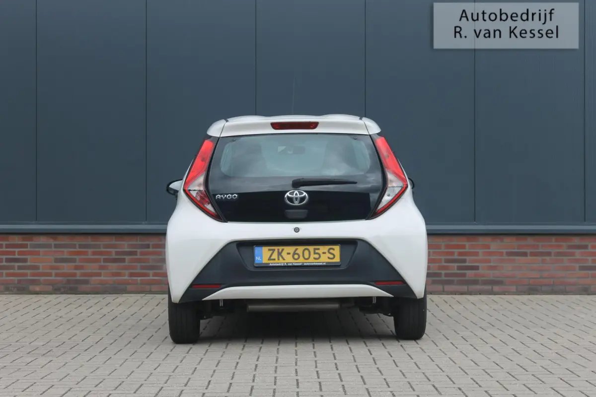1.0 VVT-i x I 1e Eigenaar I Dealer onderhouden I NL-auto