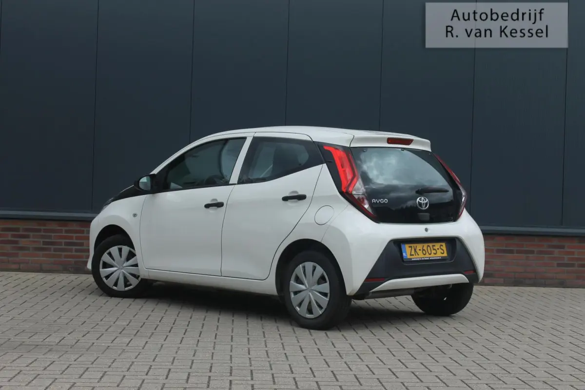1.0 VVT-i x I 1e Eigenaar I Dealer onderhouden I NL-auto