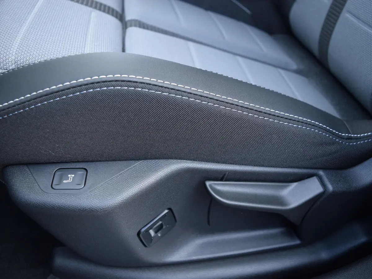1.2 Turbo Hybrid Business Edition | PANORAMADAK | COMFORT PLUS PAKKET | TECHNOLOGIE PLUS PAKKET |