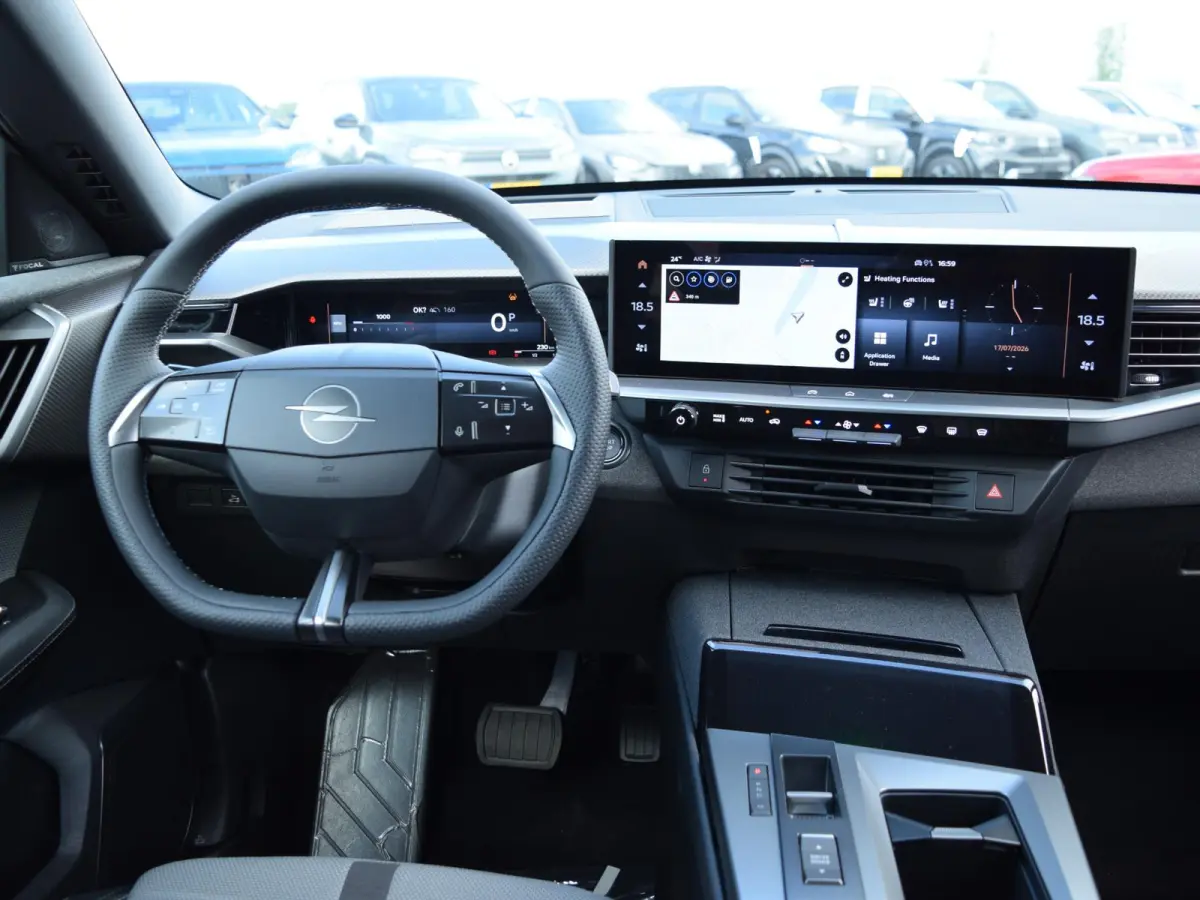 1.2 Turbo Hybrid Business Edition | PANORAMADAK | COMFORT PLUS PAKKET | TECHNOLOGIE PLUS PAKKET |