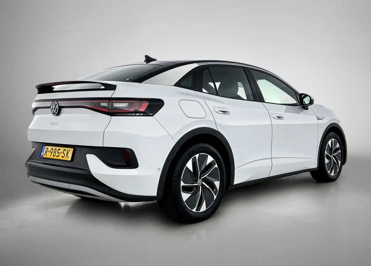ID.5 Pro 77 kWh | 204 PK | SoH 95,58% | Stoel en Stuurverwarming | Verwarmbare Voorruit | Parkeersensoren |