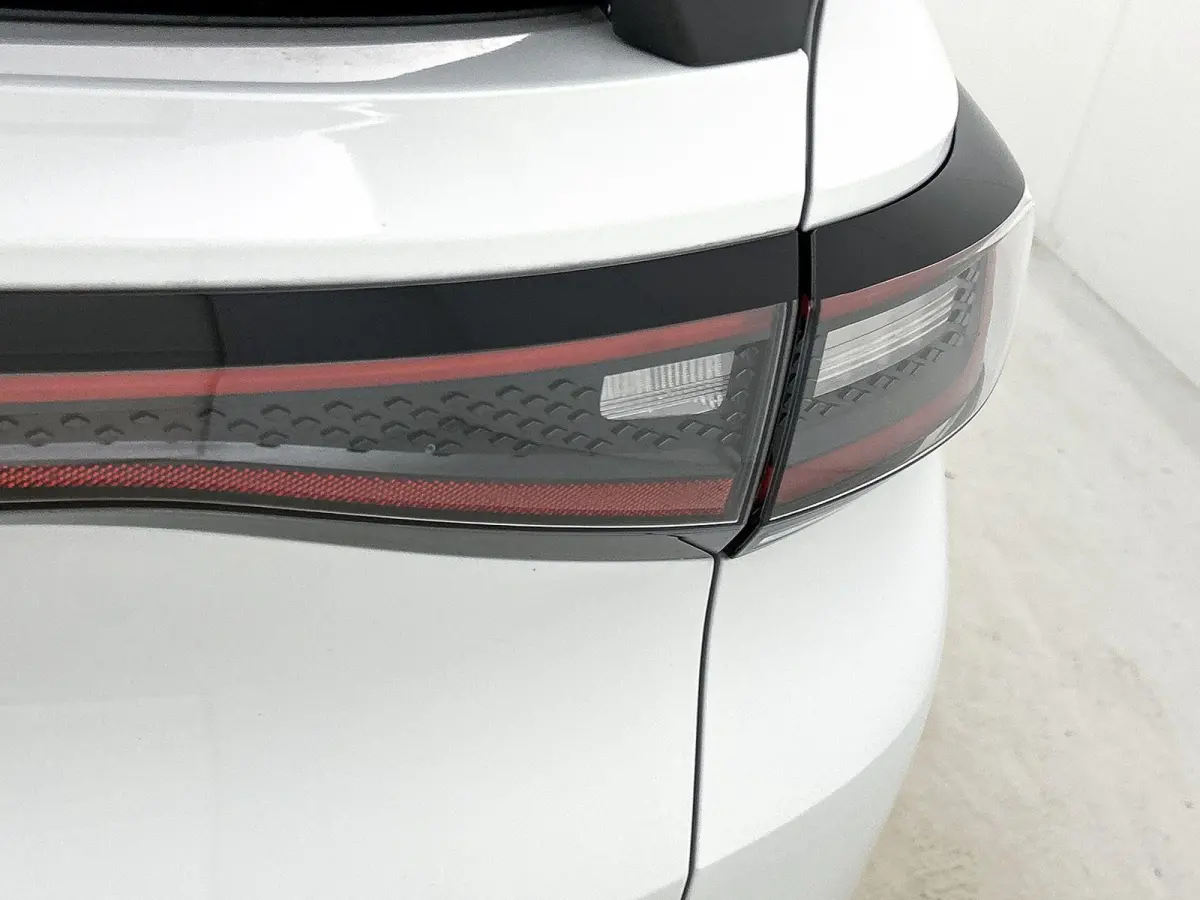 ID.5 Pro 77 kWh | 204 PK | SoH 95,58% | Stoel en Stuurverwarming | Verwarmbare Voorruit | Parkeersensoren |