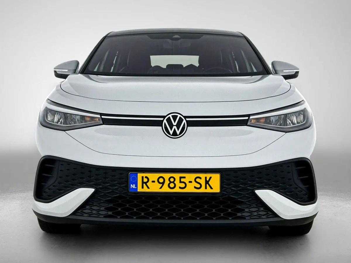 ID.5 Pro 77 kWh | 204 PK | SoH 95,58% | Stoel en Stuurverwarming | Verwarmbare Voorruit | Parkeersensoren |