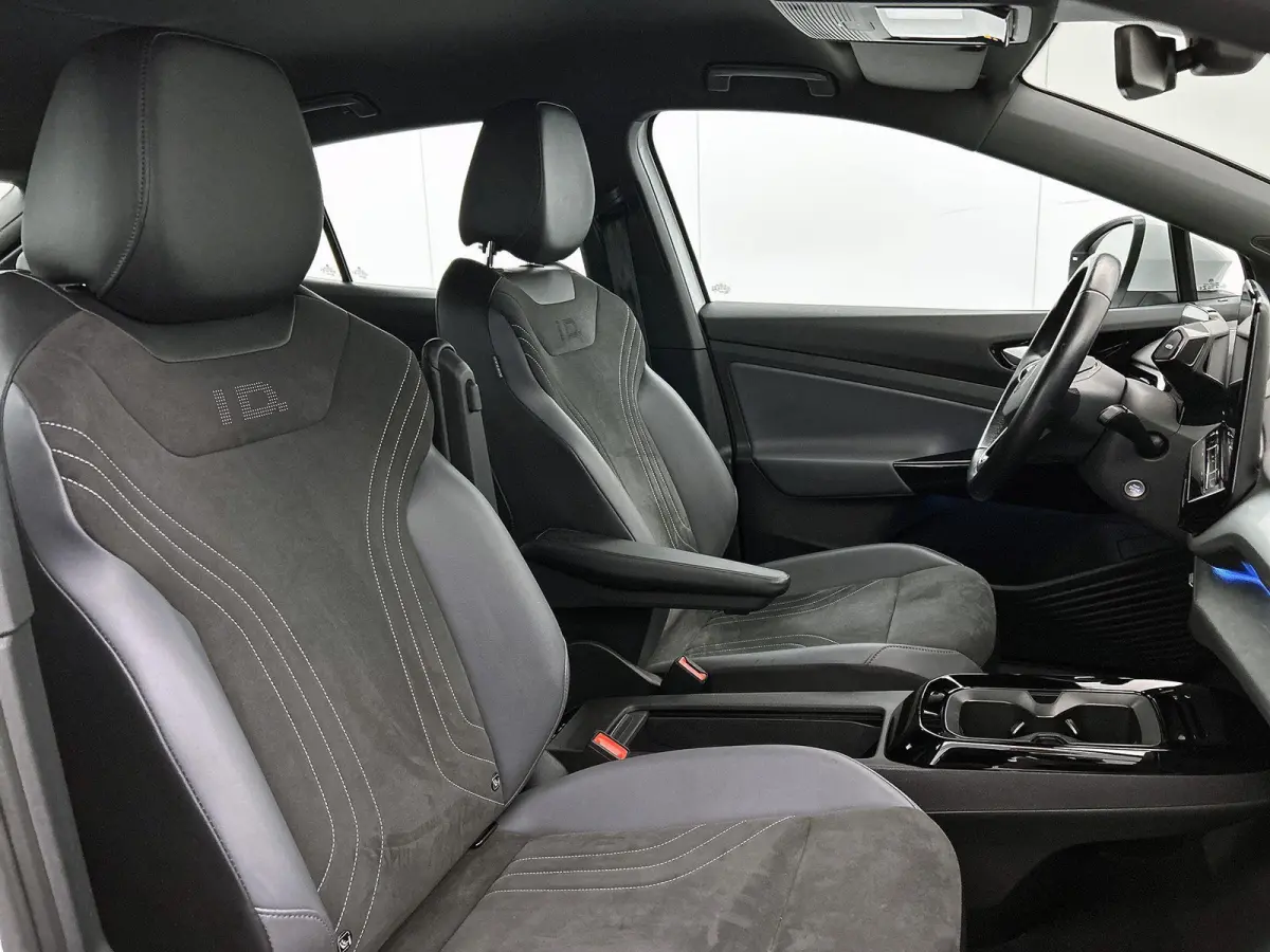 ID.5 Pro 77 kWh | 204 PK | SoH 95,58% | Stoel en Stuurverwarming | Verwarmbare Voorruit | Parkeersensoren |