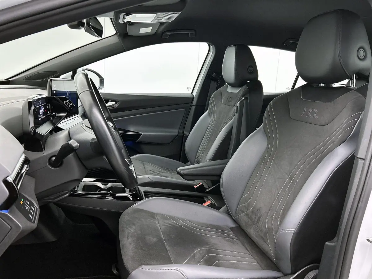 ID.5 Pro 77 kWh | 204 PK | SoH 95,58% | Stoel en Stuurverwarming | Verwarmbare Voorruit | Parkeersensoren |